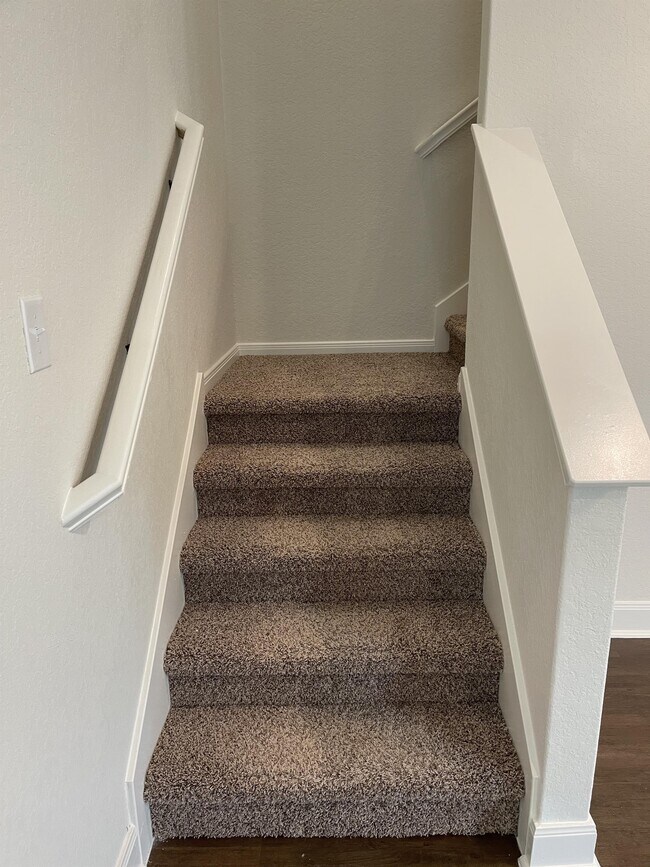 Building Photo - 2202 Sandlewood Cv