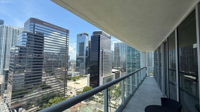 Building Photo - 495 Brickell Ave