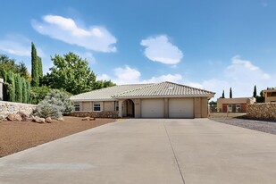 Building Photo - 2004 Vista Lejano