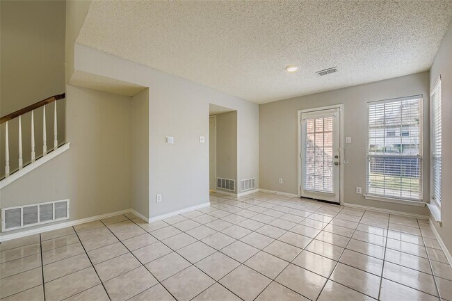 Building Photo - First month free in Lewisville