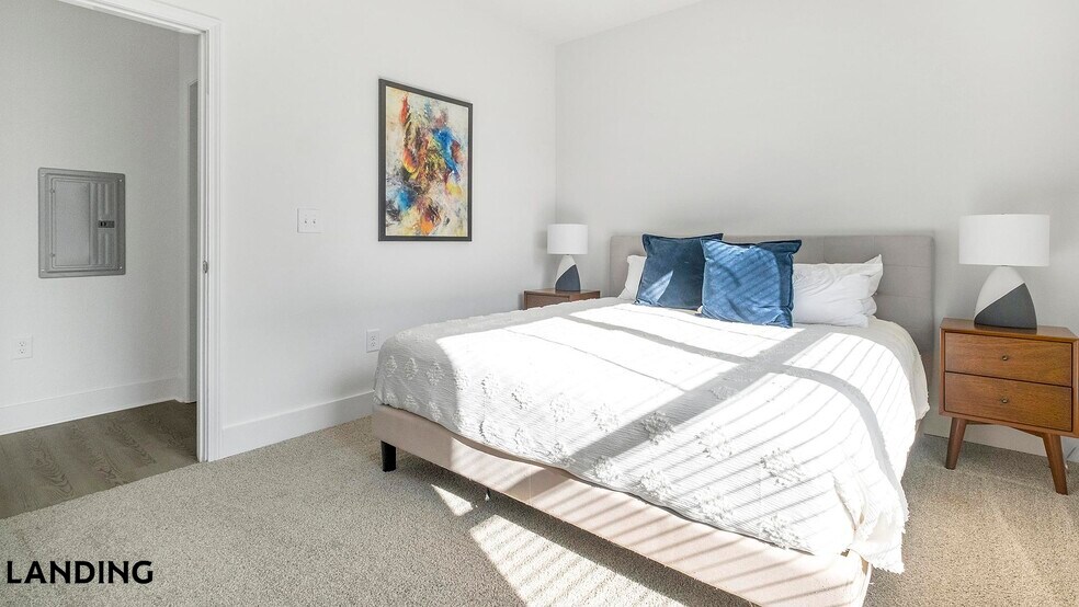 Building Photo - 5102 Station Dr