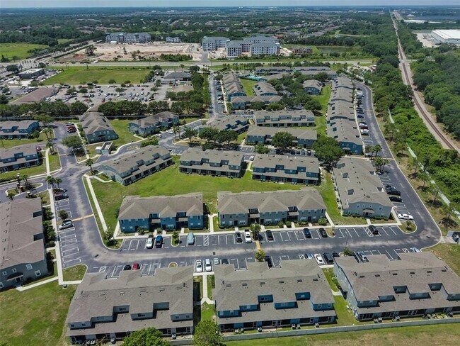 Building Photo - 12950 Kings Crossing Dr