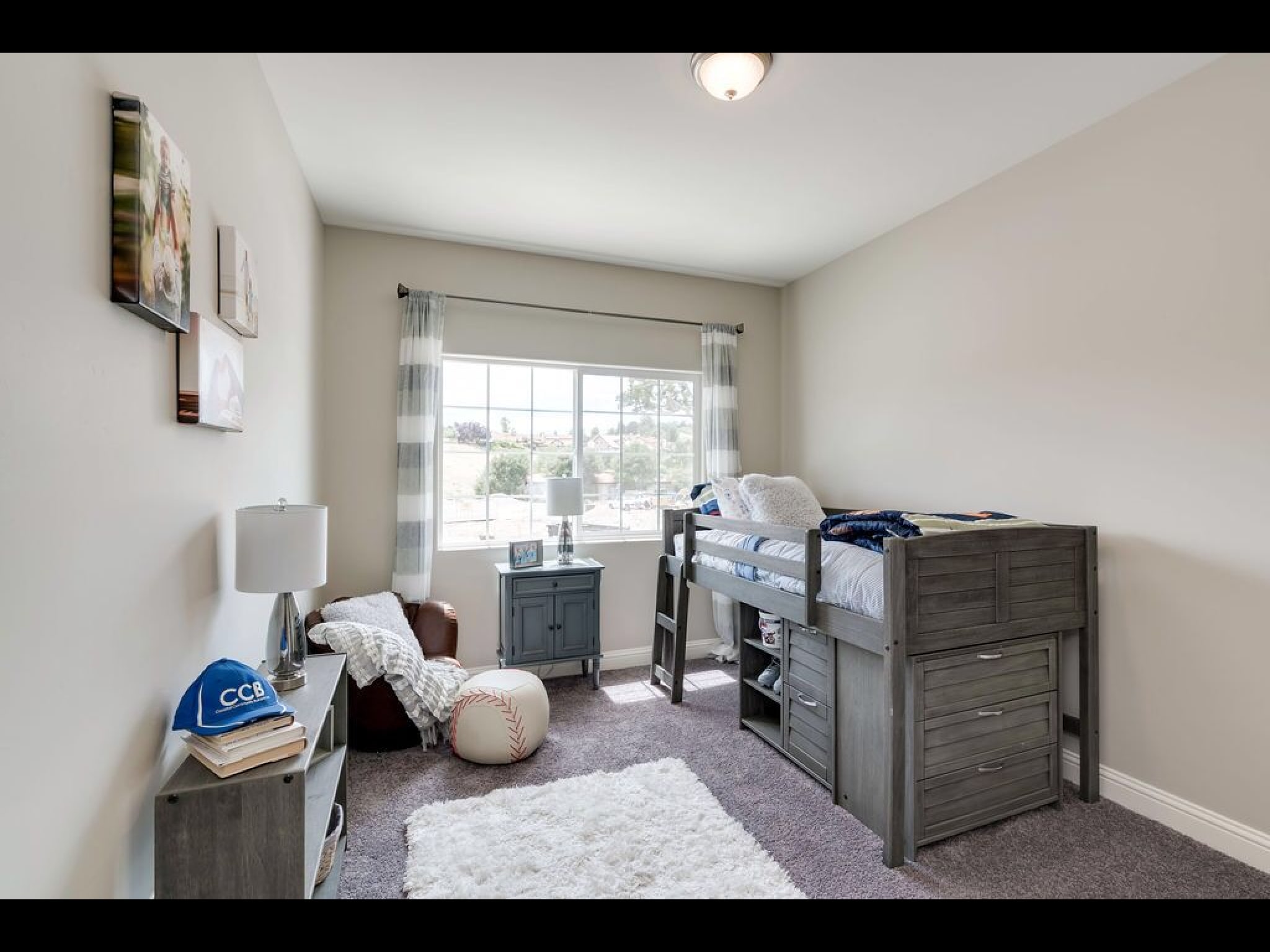 Building Photo - 271 Via Las Casitas