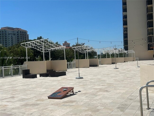 Building Photo - 20301 W Country Club Dr