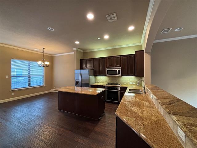 Building Photo - 5748 Robbie Rd