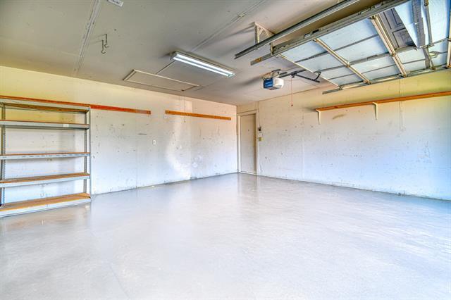 Building Photo - 8001 Spinnaker Cove