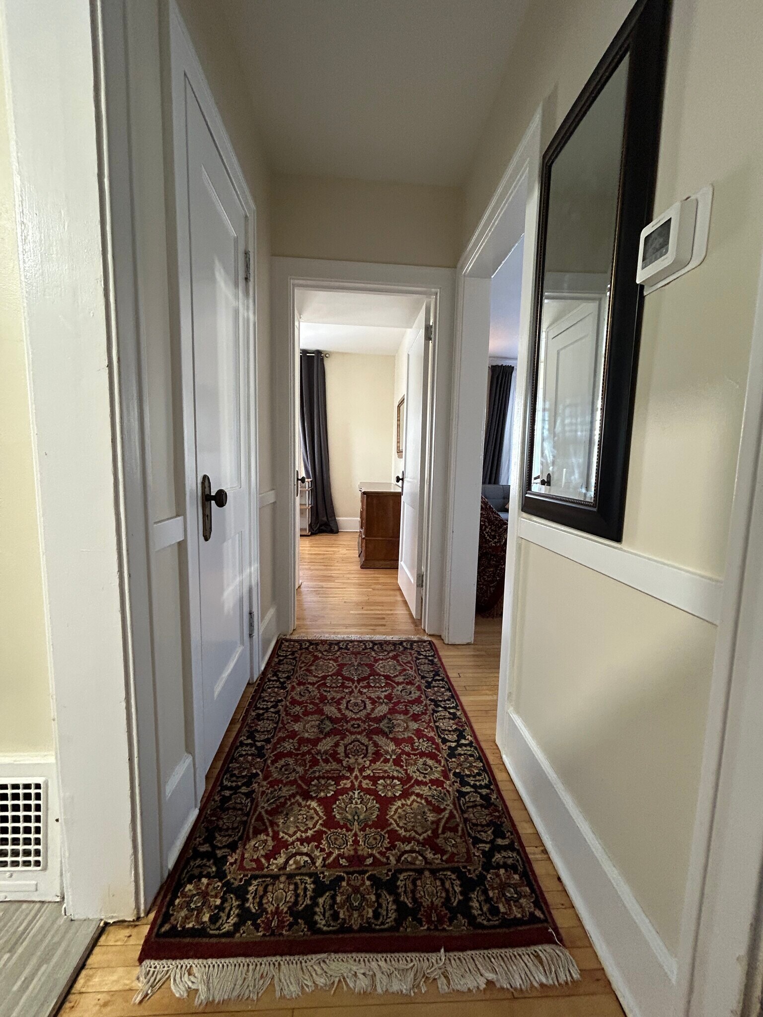 Building Photo - 2508 33rd Ave S