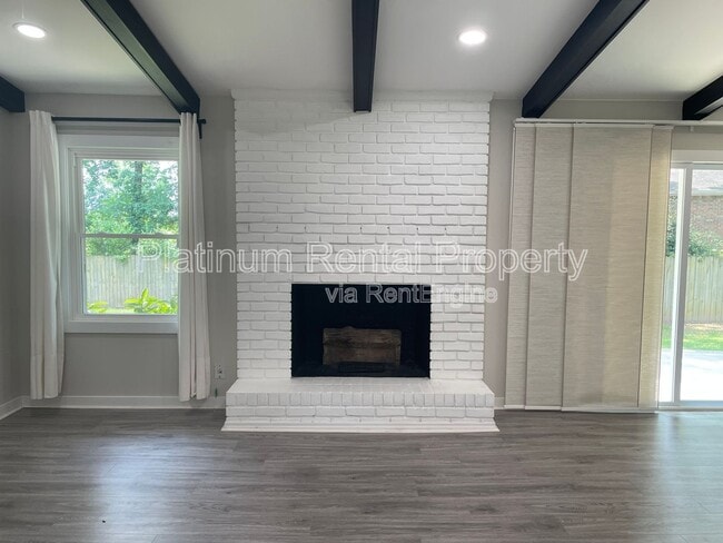 Building Photo - 2216 Shancey Ln