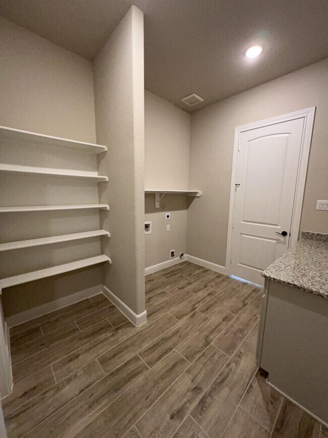 Building Photo - 9510 Turnstone Dr