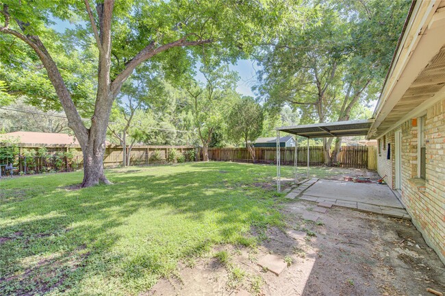 Building Photo - 5730 Southminster Dr