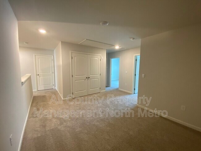 Building Photo - 3091 Greyton Dr