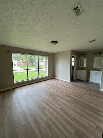 Building Photo - 2411 Farriers Bend Dr