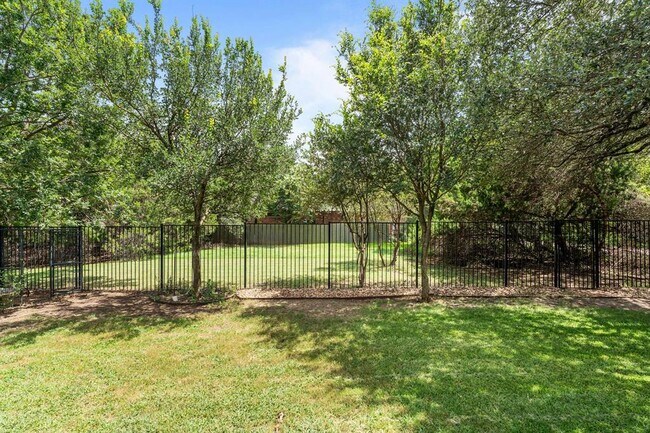 Building Photo - 420 Wild Rose Dr