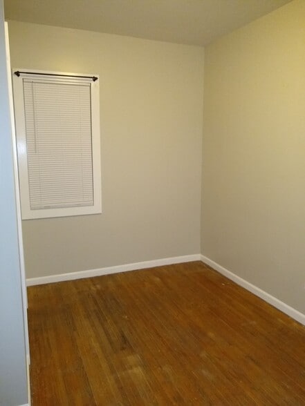 Master bedroom - 19 Sheffield Ave