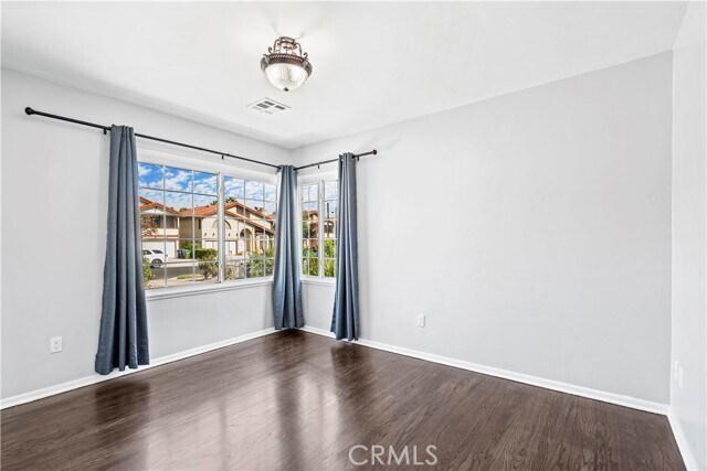 Building Photo - 7721 Oakdale Ave