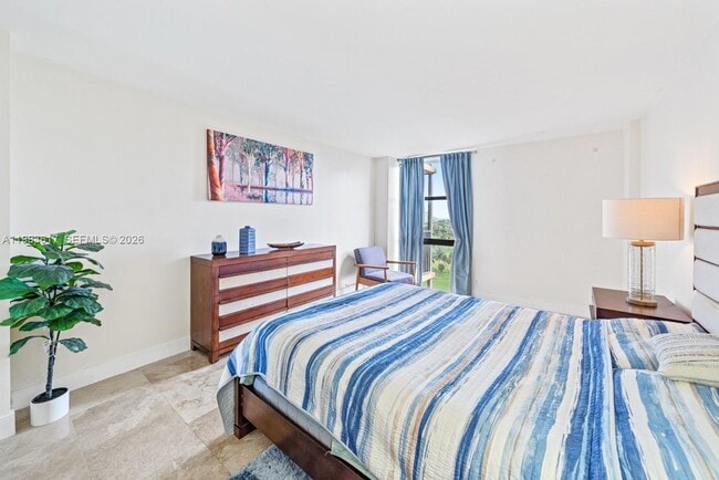 Building Photo - 20335 W Country Club Dr