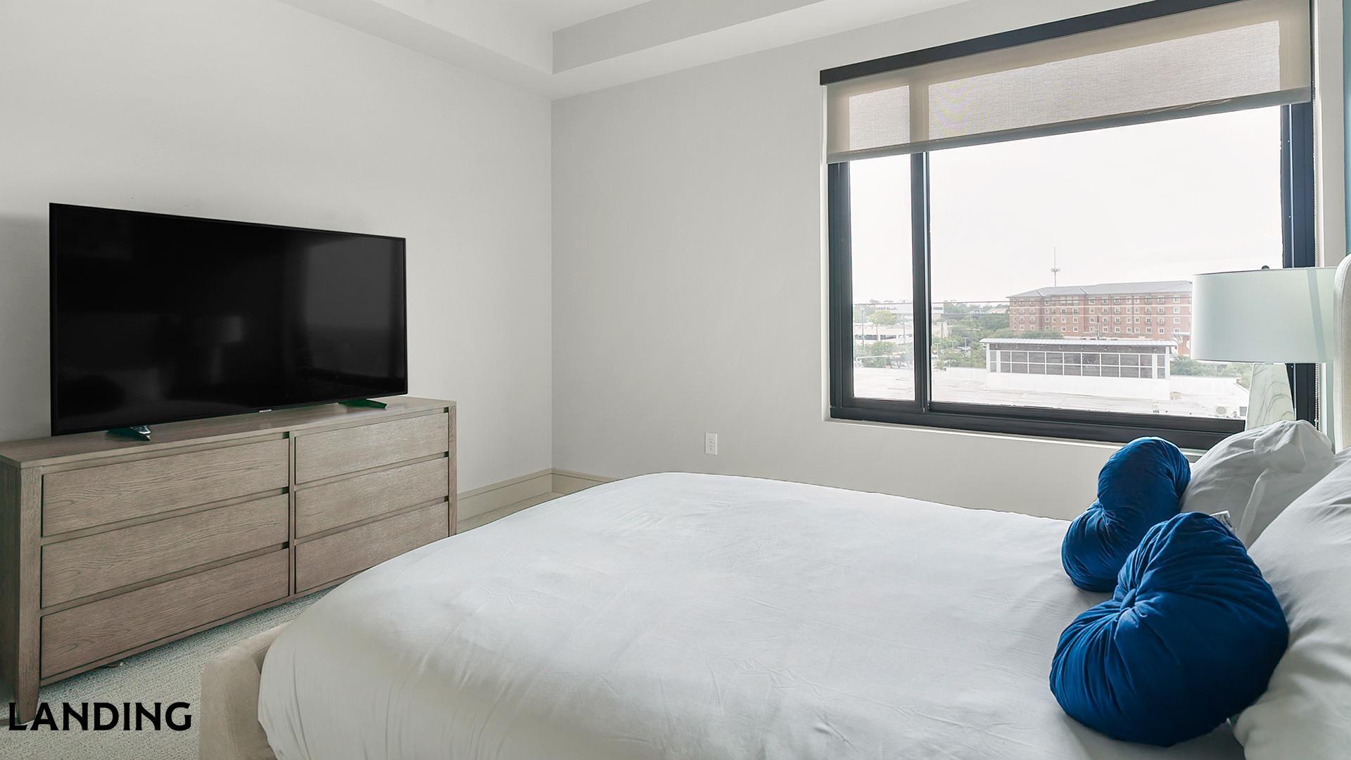 Building Photo - 1414 Wood Hollow Dr