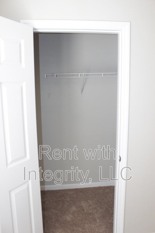 Building Photo - 4256 Augustus Oak Ct