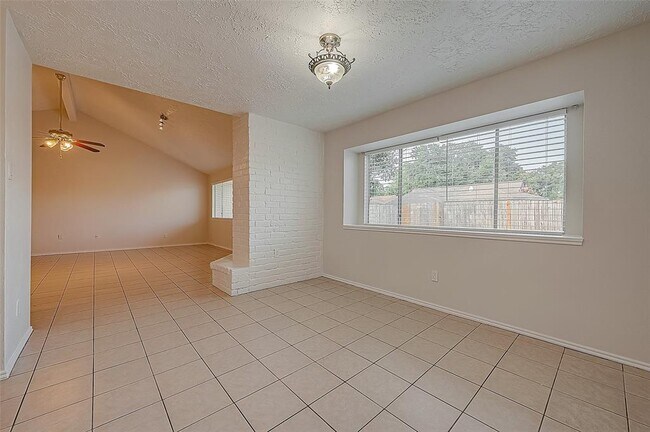 Building Photo - 1514 Jo Ann Ln