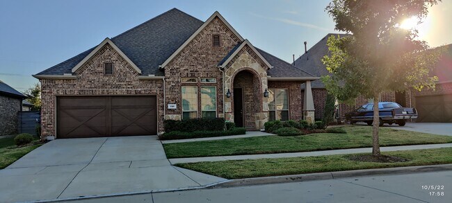 Building Photo - 720 Sandbox Dr