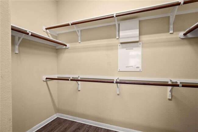 Building Photo - 2820 Garnet Ridge Dr