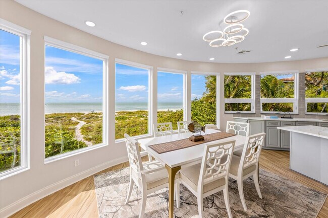 Building Photo - 3708 Gulf Dr