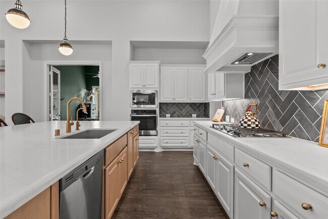 Building Photo - 1713 Waterlilly River Ln