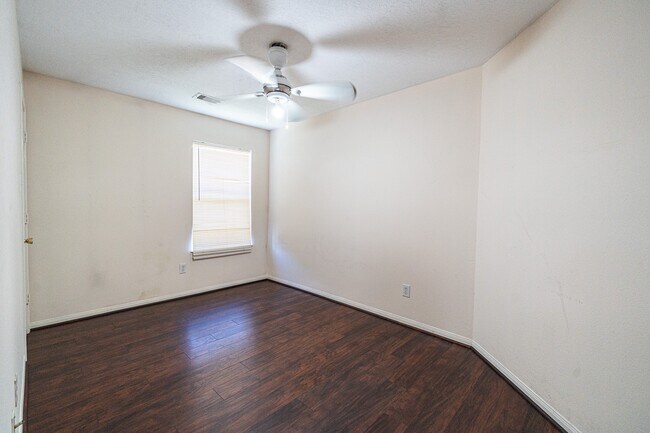 Building Photo - 19538 Narcissus Brook Ln