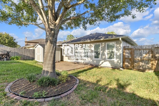 Building Photo - 7754 Eldergrove Ln