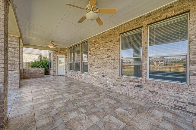 Building Photo - 7510 Shadow Terrace Ln