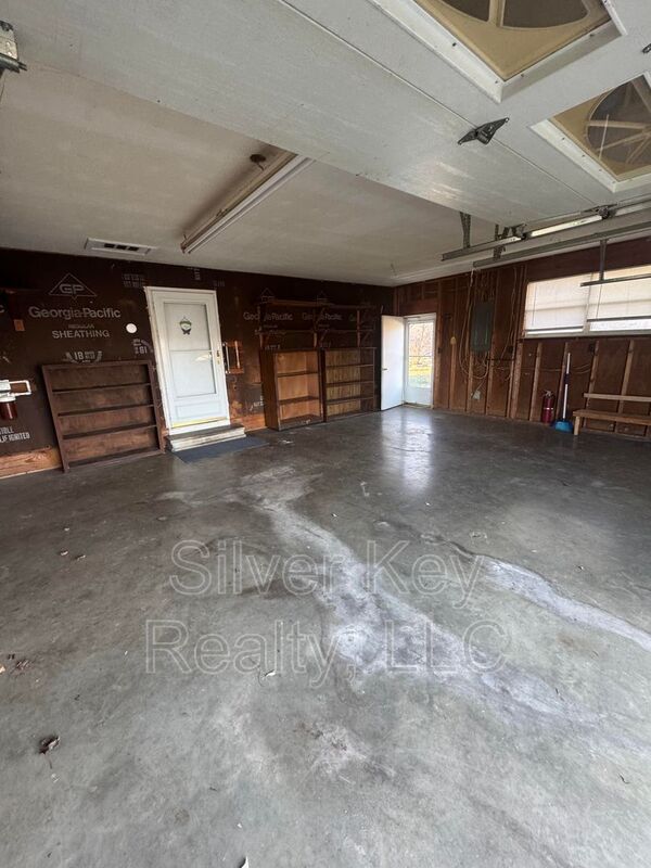 Building Photo - 165 Co Rd 358