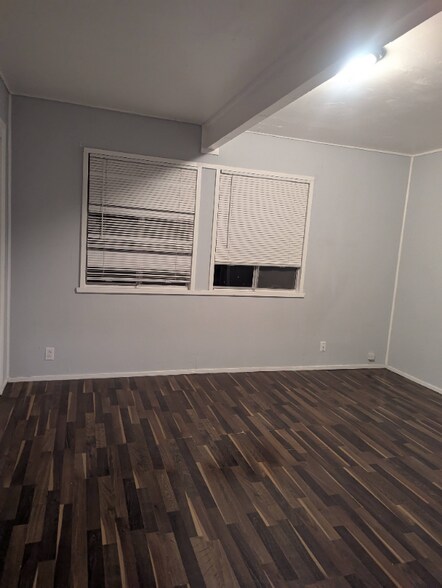 Building Photo - 709 Adeline Pl