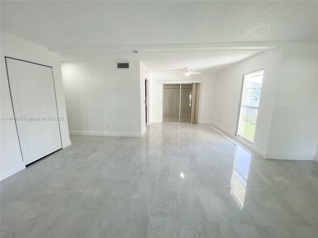 Building Photo - 7805 NW 67th Ave