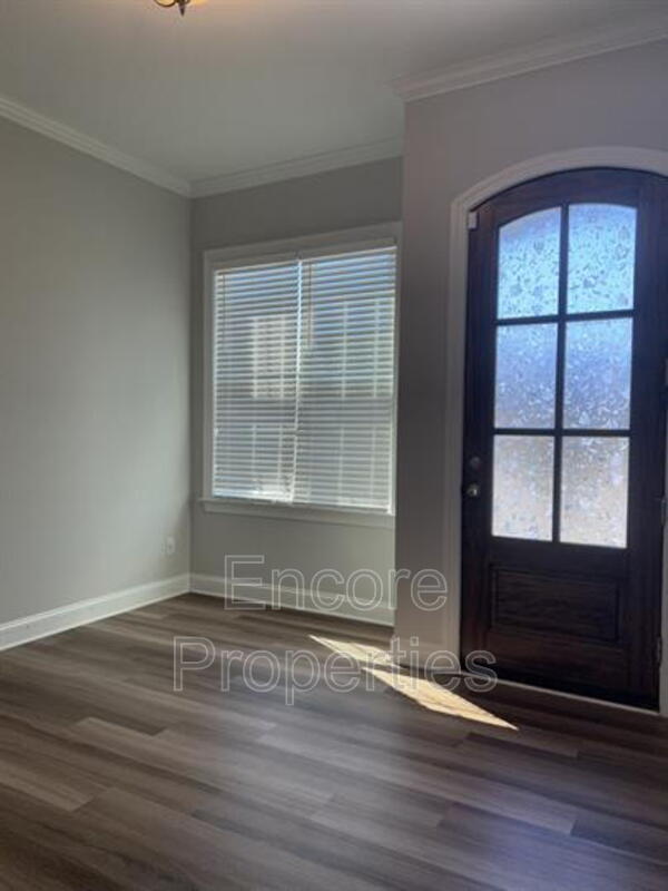 Building Photo - 1004 Bravura Dr