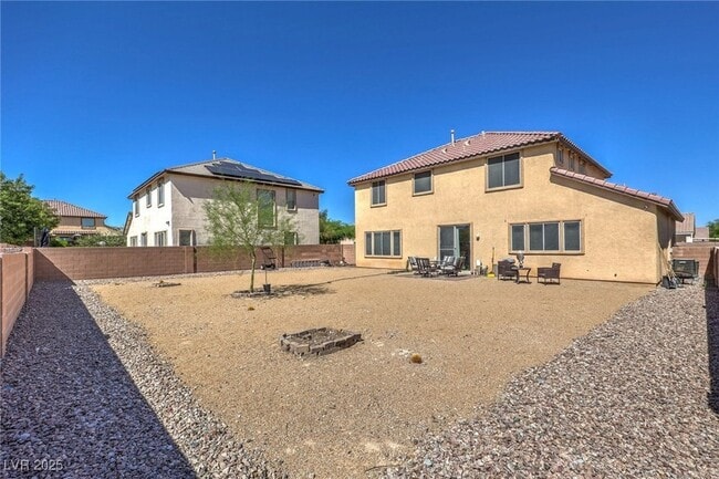 Building Photo - 4925 N Goldfield St