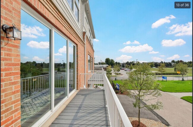 Building Photo - 2949 Reflection Dr