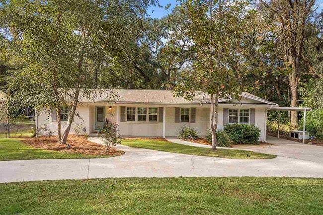 Building Photo - 2072 Trescott Dr