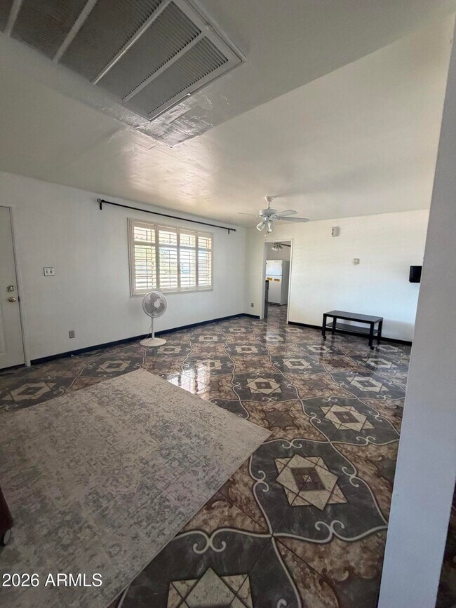 Building Photo - 8619 N 30th Dr