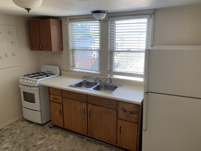 Building Photo - 500 S Lincoln St