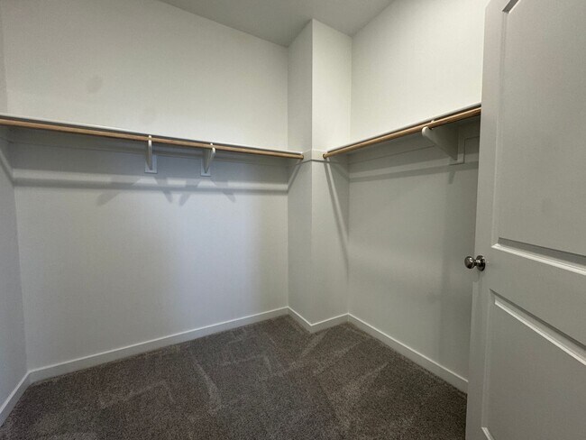 Building Photo - Beautiful, New Siena 3 Bedroom, 2.5 Bath Townhome with Solar for Rent