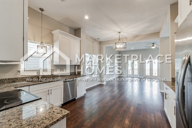 Building Photo - 2529 Tidewater Dr