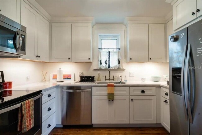 Building Photo - 1501 29th Ave N