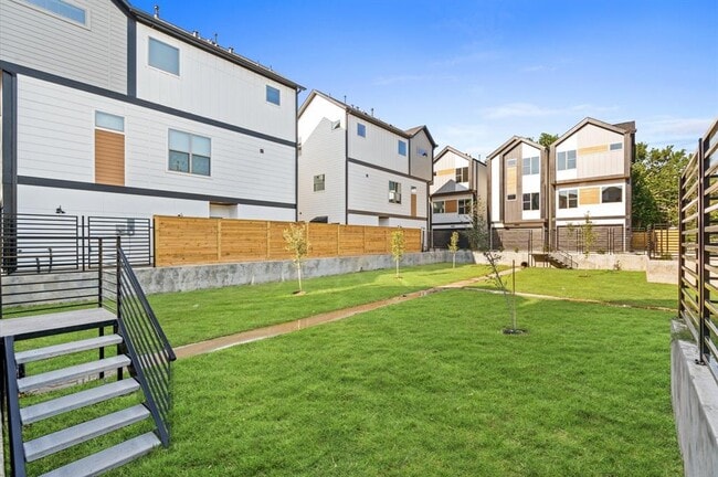 Building Photo - 808 Curtin St