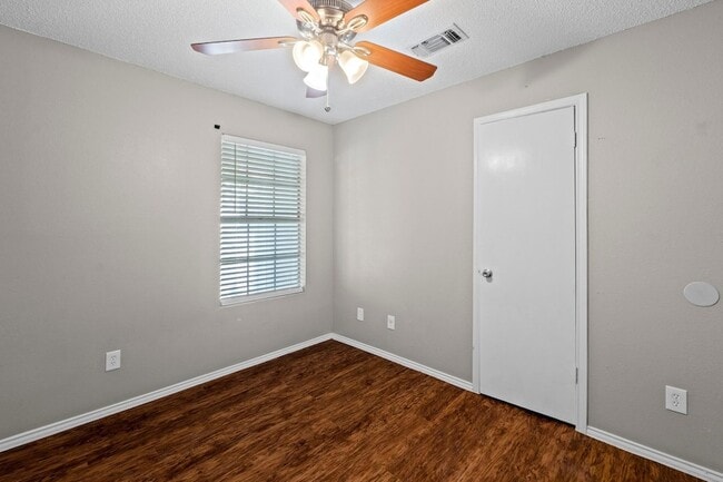 Building Photo - 4208 Duval Rd