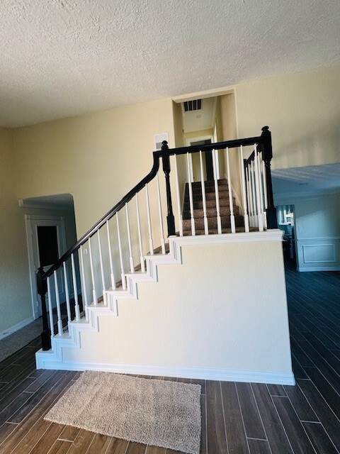 Building Photo - 2007 Bridge Cross Ln