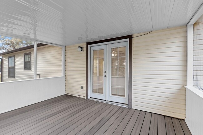 Building Photo - 3001 Eastgate Ct