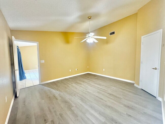 Building Photo - 3511 Majesty Loop