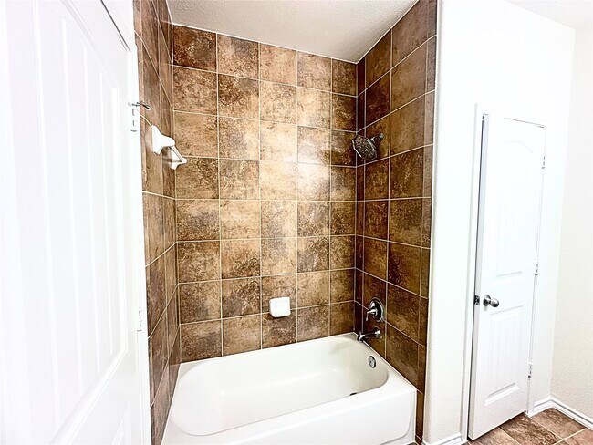 Building Photo - 8218 Nagy Hill St