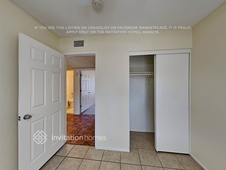 Building Photo - 8008 W Mescal St