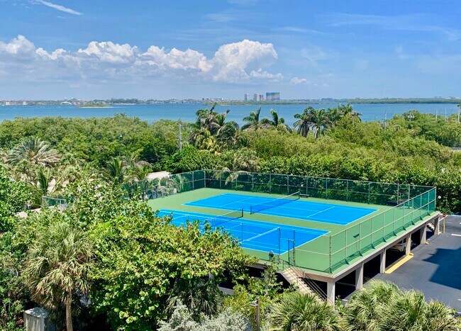 Building Photo - 4200 N Ocean Dr
